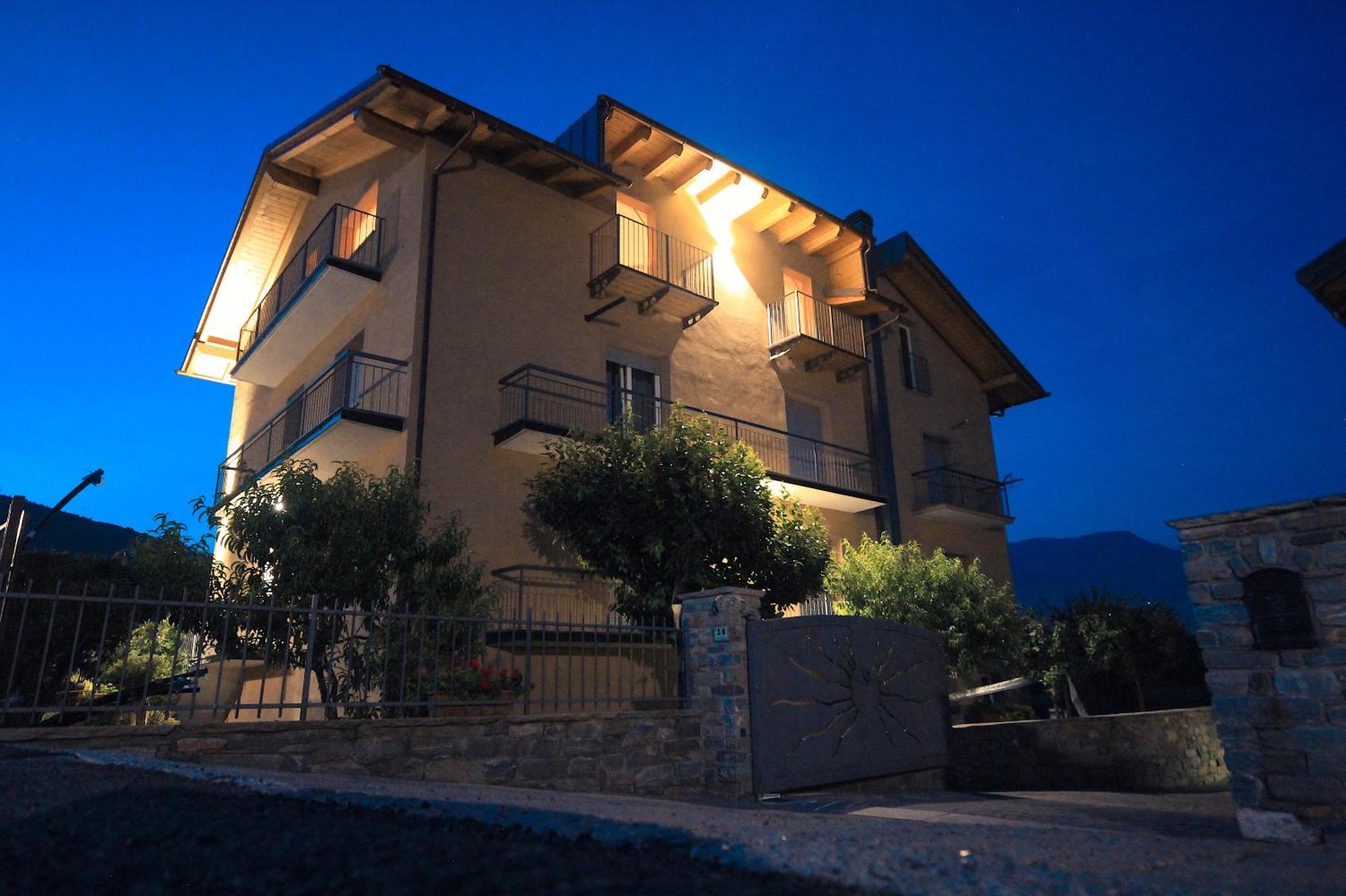 Apartment L'Envers Aosta Eksteriør bilde